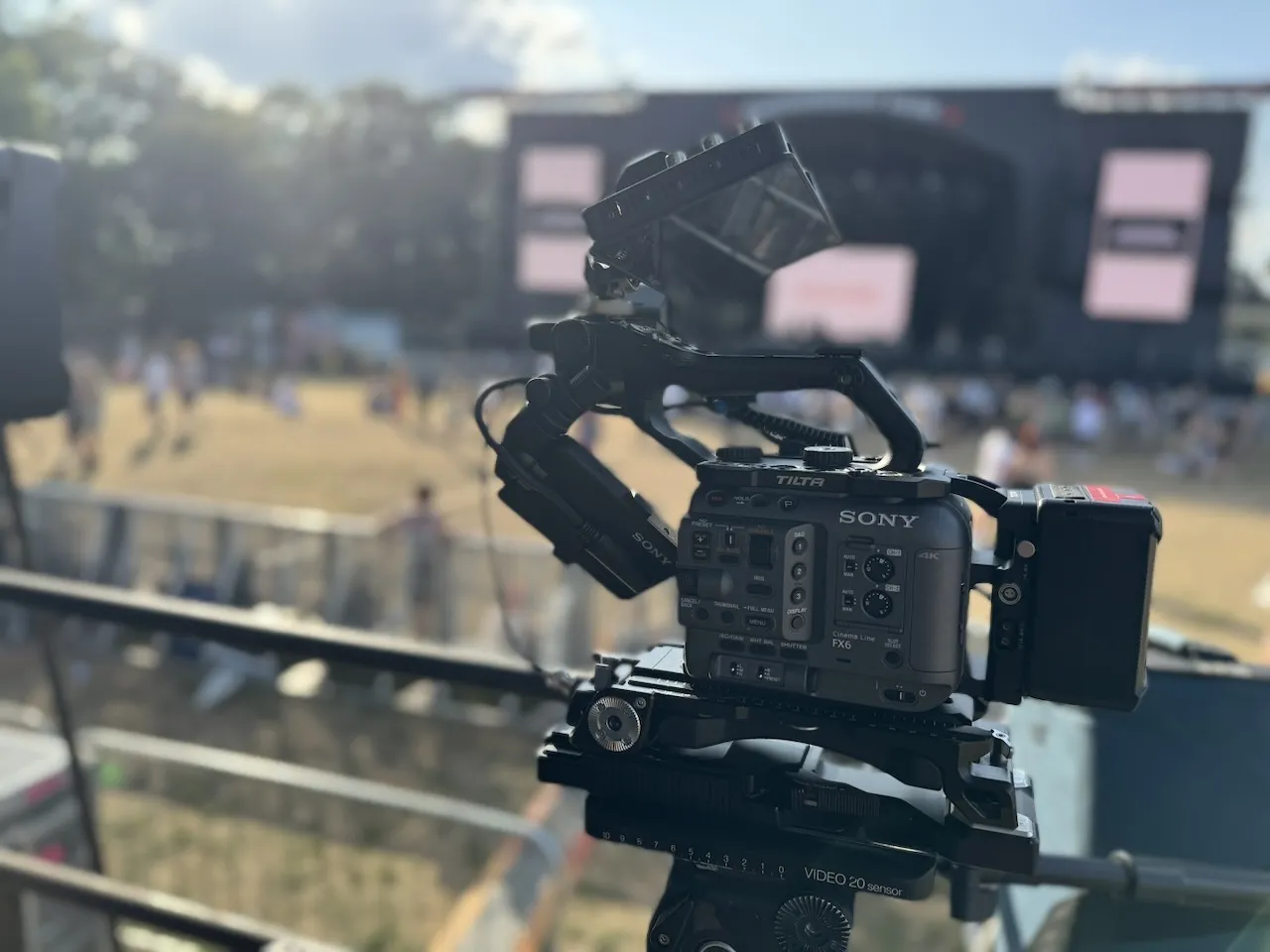 Jez Smith on set - behind the scenes 30