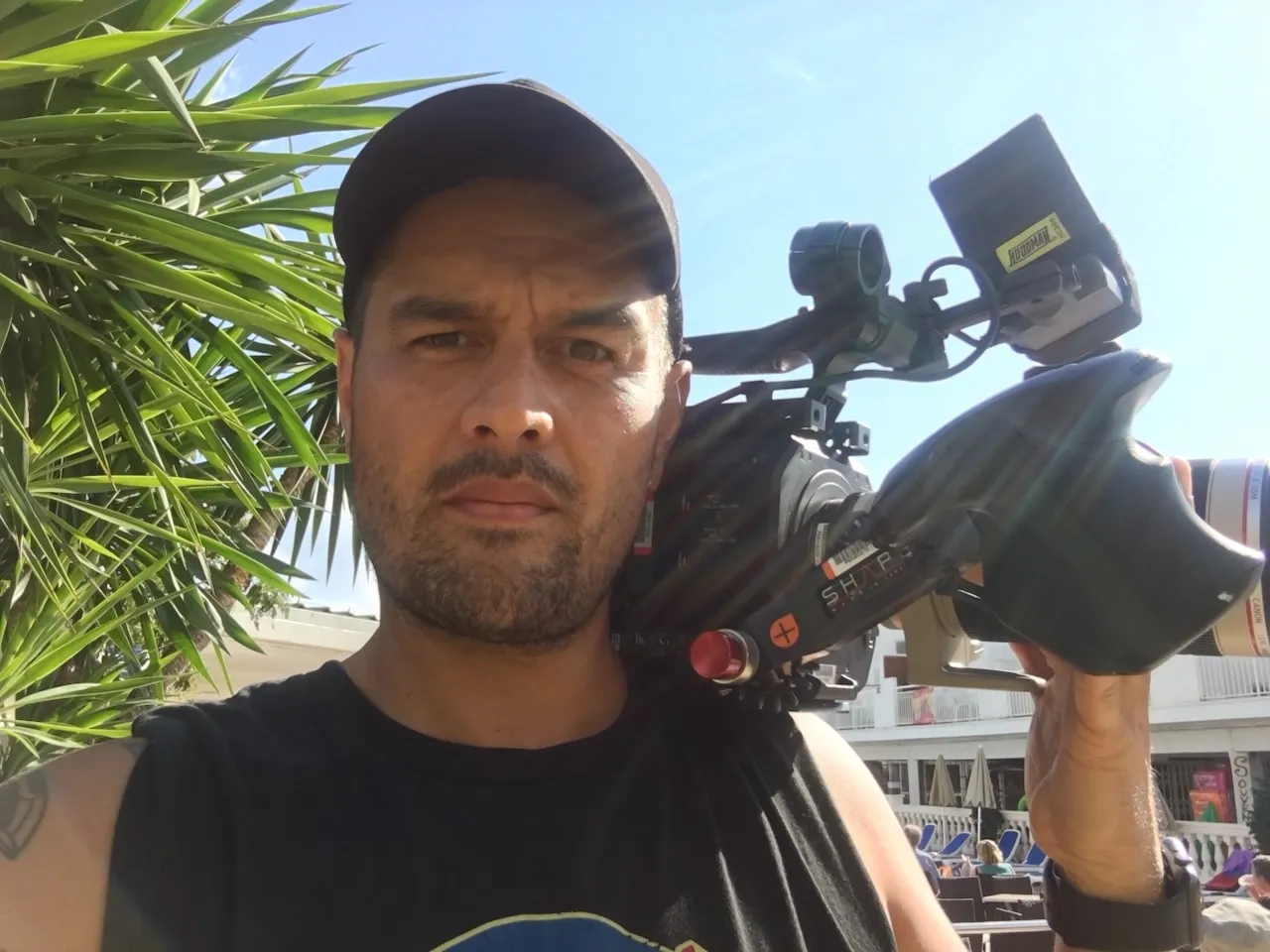 Jez Smith on set - behind the scenes 33