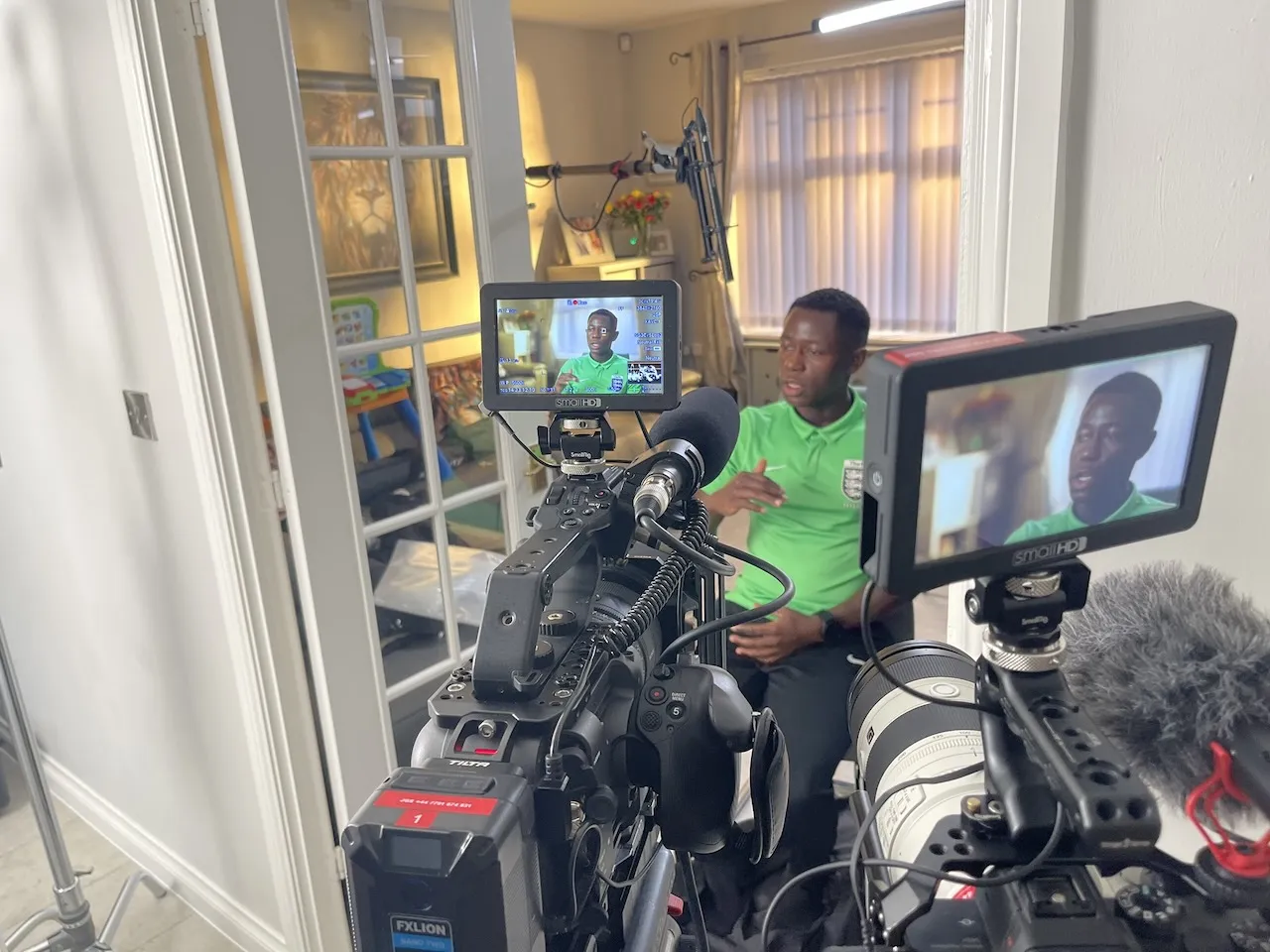 Jez Smith on set - behind the scenes 58