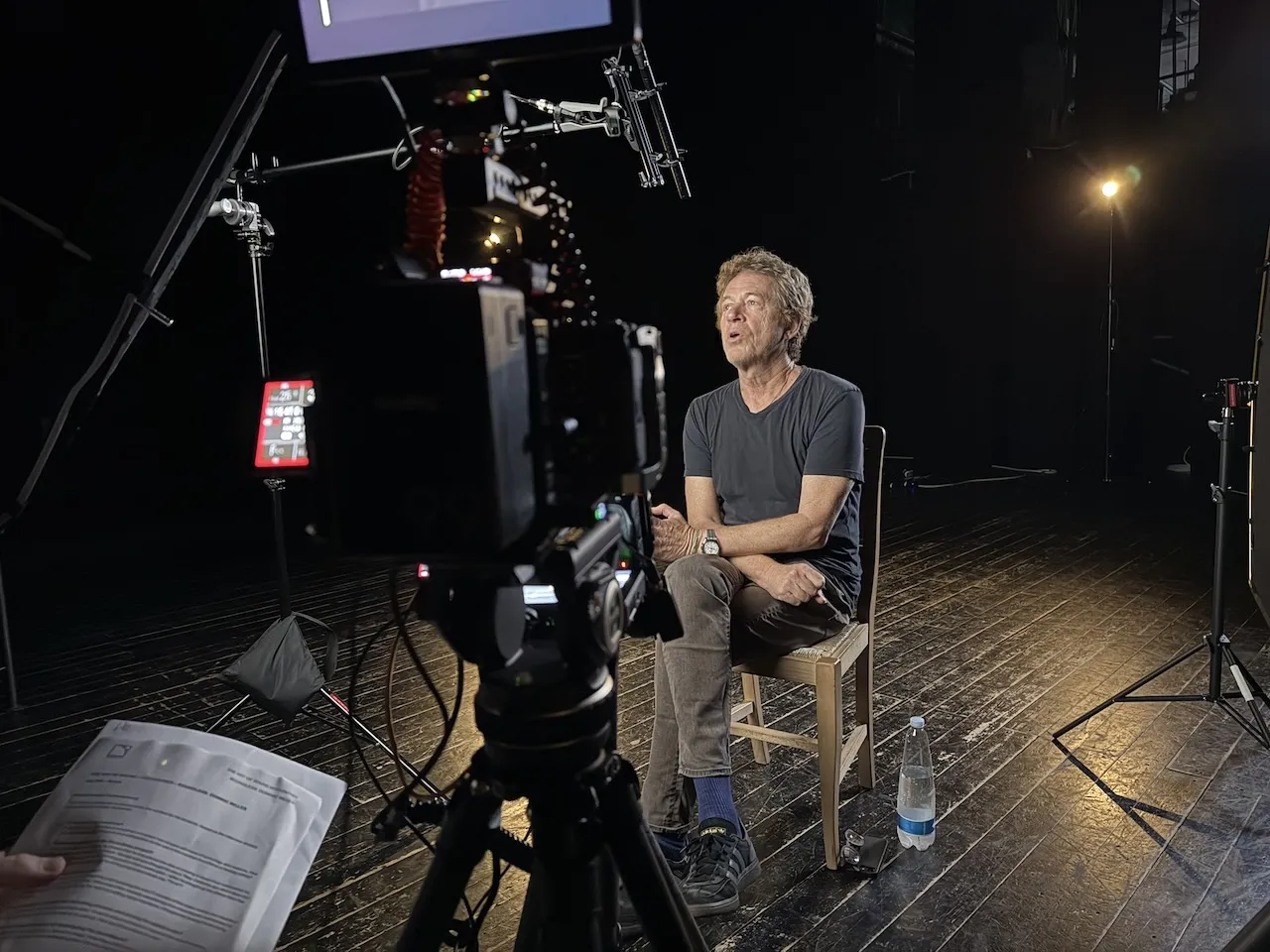Jez Smith on set - behind the scenes 63