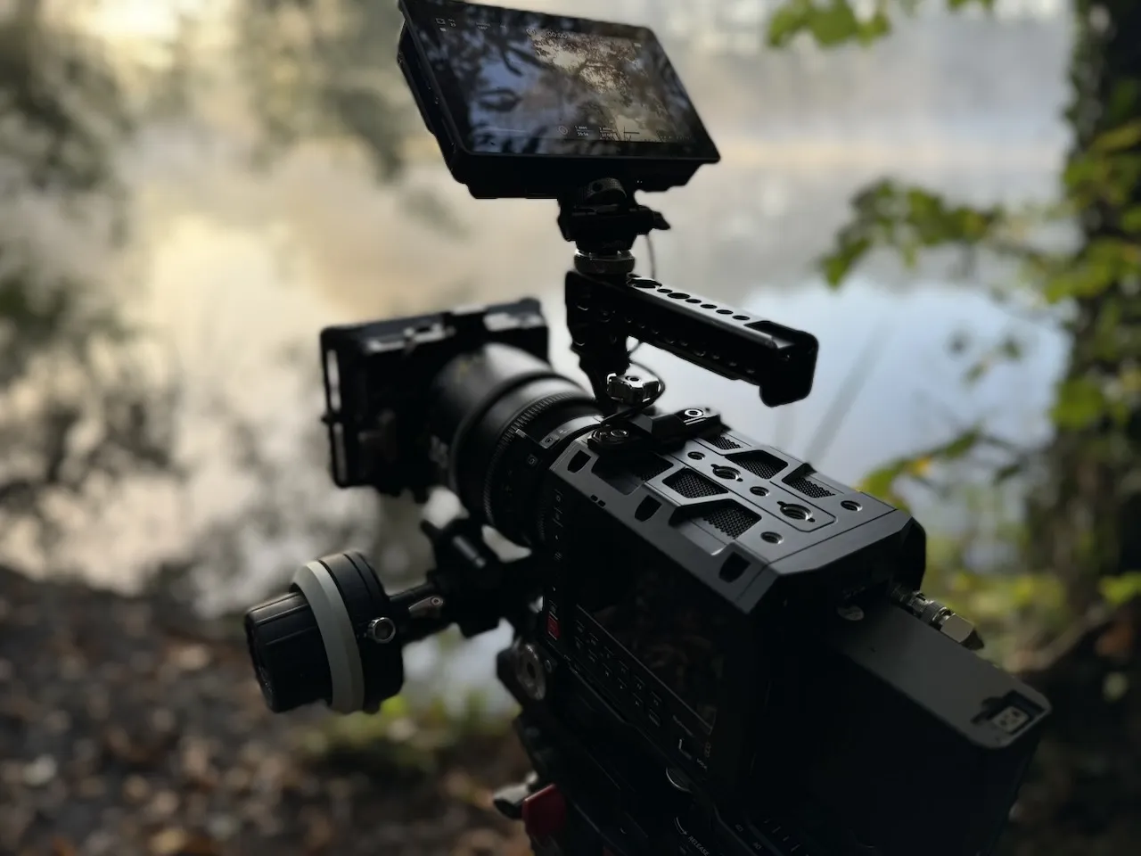 Jez Smith on set - behind the scenes 90